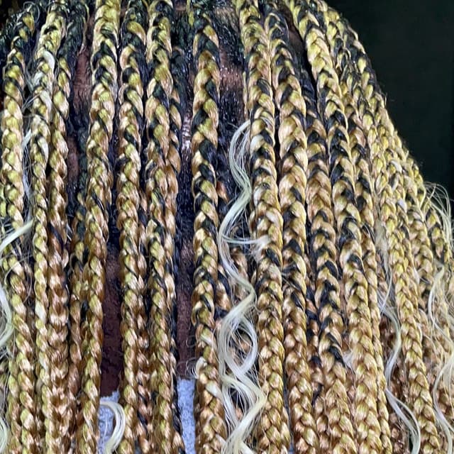 MED. Boho Knotless VIP CYCLE at Picasso The Illestrator in Irving, TX